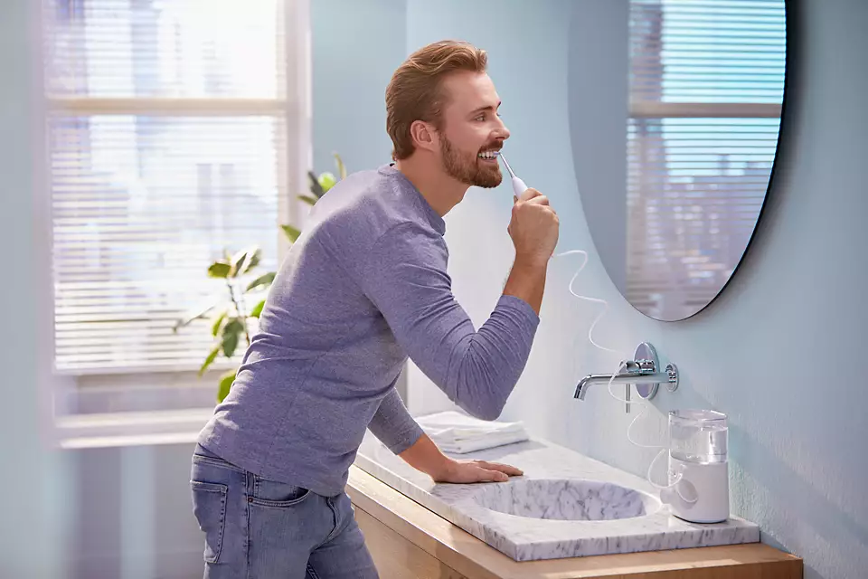 Irigatorius Philips Sonicare HX3911/40 pašalina iki 99,99% apnašų